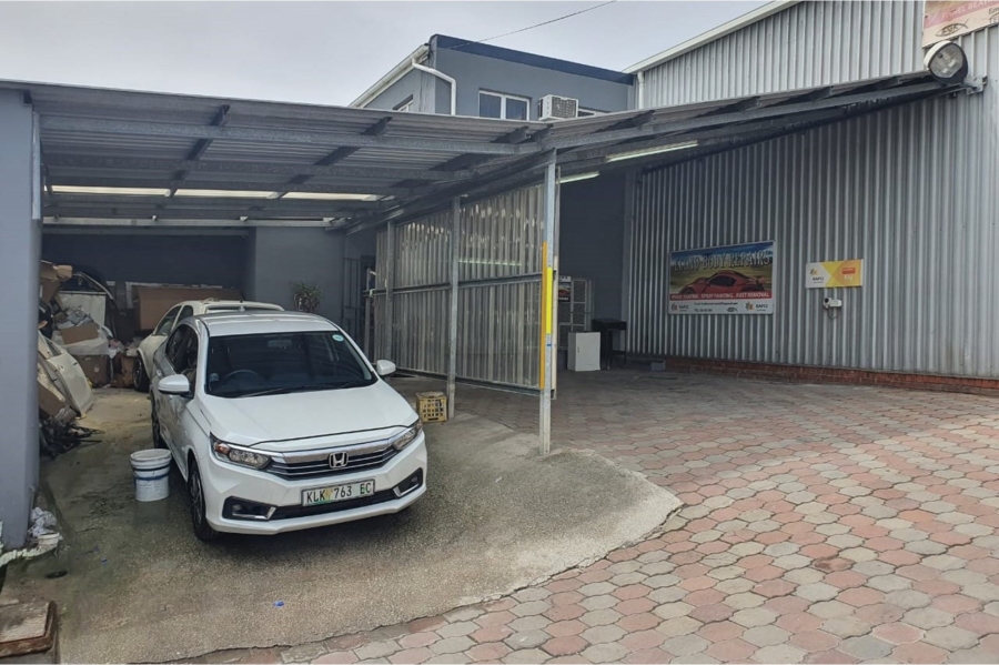 Commercial Property for Sale in Neave Industrial Eastern Cape